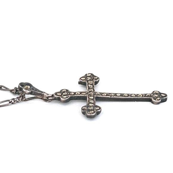 Sterling Silver Budded Cross With Marcasites and 16” Chain Necklace - Picture 11 of 12